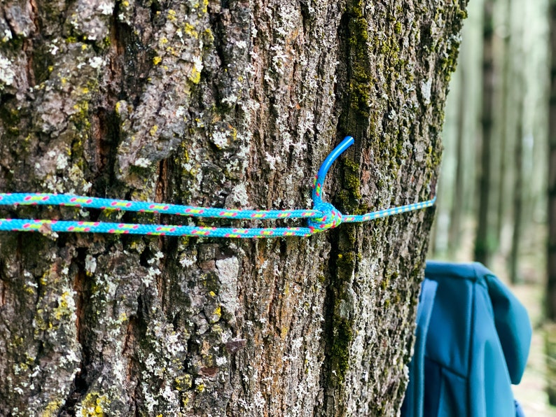 Tree Loop an ultralight hook for backpack and your gear. image 3