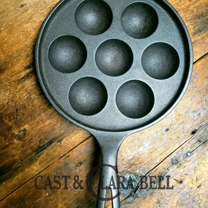 John Wright Co. Vegetable Harvest Cast Iron Baking Pan 