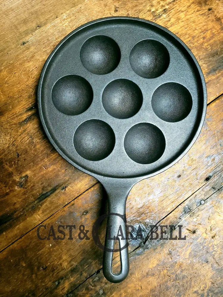 Skillet, Vintage Griswold 962 Cast Iron Aebleskiver Pancake Skillet Egg  Poacher No. 32 for Sale in Fullerton, CA - OfferUp