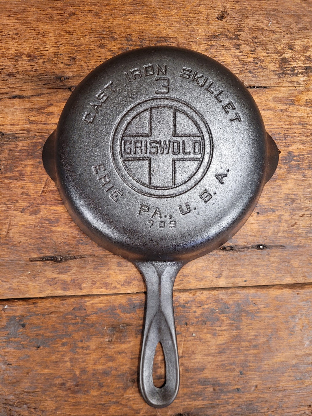 Classic Griswold 3 Cast Iron Egg Skillet With Large Block Etsy
