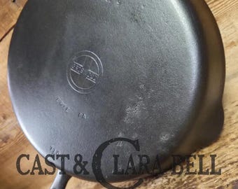 GREAT everyday skillet!  Big 1930's era Griswold #9 Cast Iron Skillet with Small Block Logo, 710