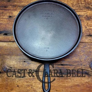 1930&#39;s Wagner #9 Round Griddle, Stylized Logo, 1109 D.  Perfect for grilled cheese, omelettes and flat iron cooking!