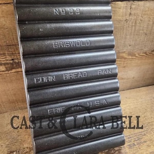 Breadsticks!  1930&#39;s Era Griswold No. 22 Corn Bread Pan, 11 cup, &quot;Erie Penn USA,&quot; 954