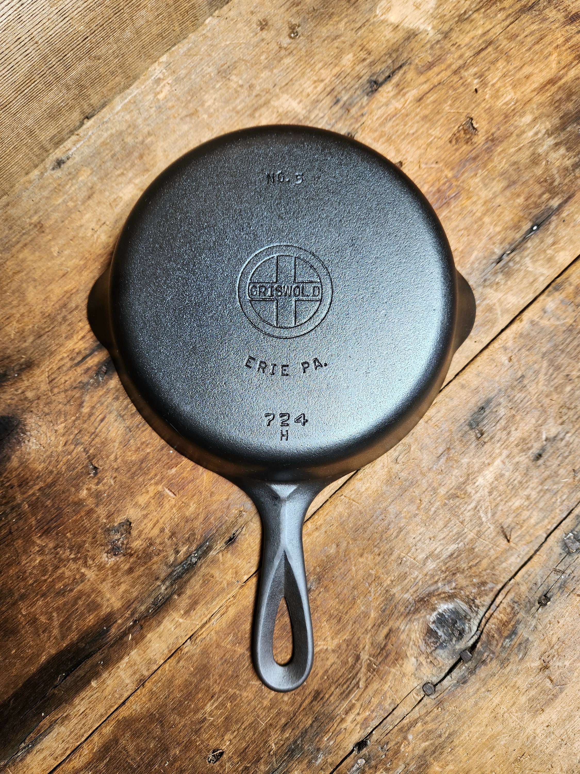 Fully Restored GRISWOLD Cast Iron SKILLET Frying Pan 8" SMALL BLOCK  LOGO Flat
