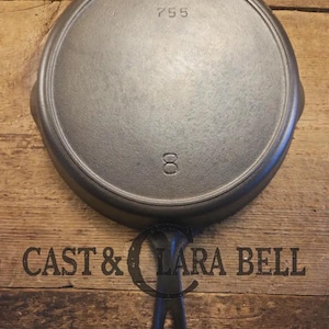 Gorgeous and unique!  1930&#39;s era Griswold #8 Cast Iron Skillet with Heat Ring, 755.  Similar to the Victor design.  Great pan!