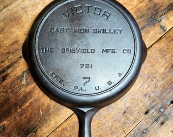 1920's Griswold's Victor #7 Skillet with Heat Ring, Fully Marked, 721. Restored and Ready to Use!