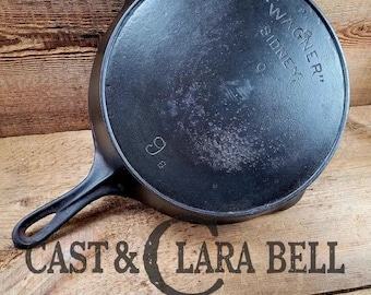 Priced to Sell!  See pics and description!  Early 1900's Wagner Ware #9 Arc Straight logo cast iron skillet