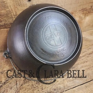 Beautiful 1930's #5 Griswold (#783) Scotch Bowl (aka candy kettle).  Hard to find really cook bowl for bread proofing, soups, or decoration