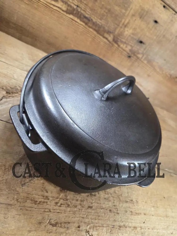 So Unique! 1950's Griswold/wagner Double Logo Dutch Oven