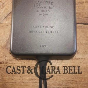 1930&#39;s Era Wagner Ware Bacon and Egg Cast Iron Breakfast Skillet, 1104.  Great Gift Idea!