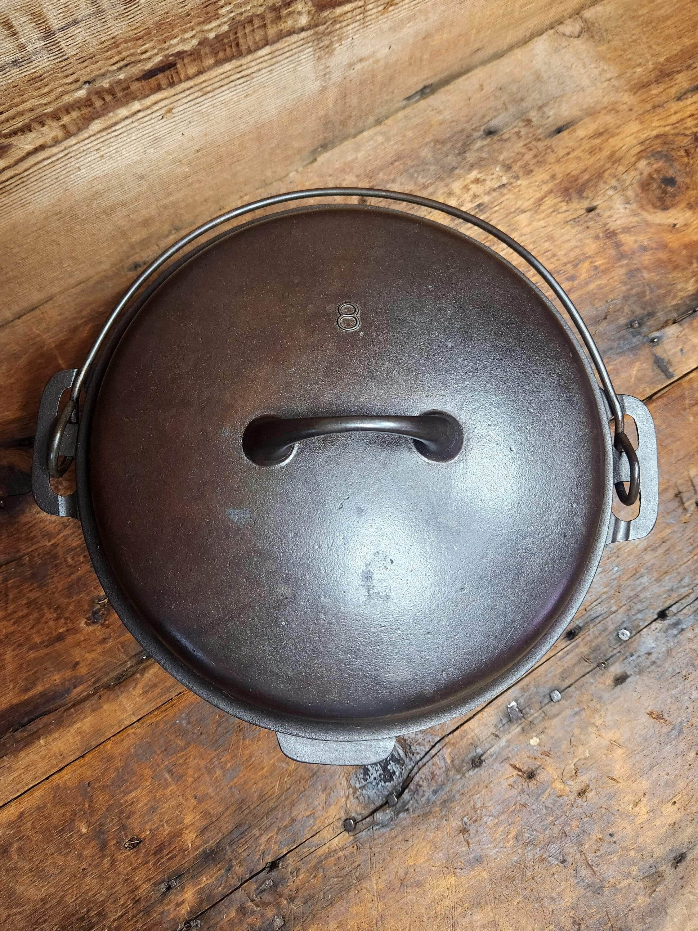 Elegant Griswold's Iron Mountain Series #8 Cast Iron Dutch