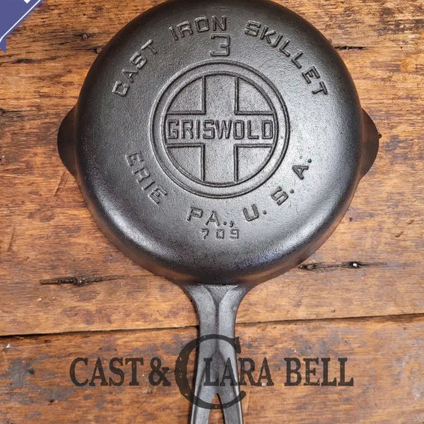 Classic! Griswold #3 Cast Iron Egg Skillet with Large Block Logo, 709.