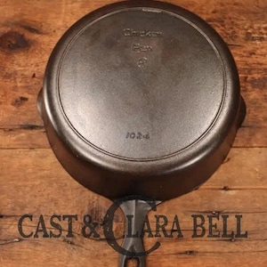 1930s Griswold Iron Mountain Series #8 Cast Iron Chicken Pan, 1034