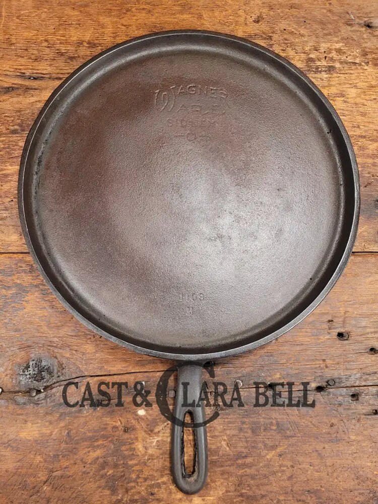 1930's Wagner Ware #9 Cast Iron Round Griddle, 1109 B – Cast & Clara Bell