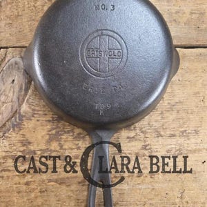 Best Seller!  1940&#39;s Griswold No. 3 Cast Iron Egg Skillet, 709 K. Perfect cooking for one!