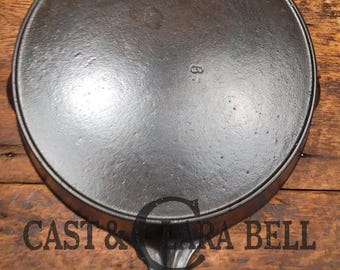 Beautiful 1920's Vollrath #8 Cast Iron Skillet with Heat Ring