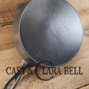 Wapak #9 with &quot;Ghost Mark Erie&quot; Cast Iron Skillet, Fully restored and seasoned, ready to use!