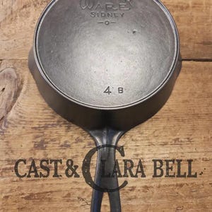 BEAUTIFUL Wagner Sidney -O- #4 Skillet with Smooth Bottom, 1054 B.  GORGEOUS!