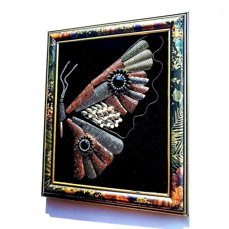 Jeweled Butterfly Collage Art: Vintage Style Framed Wall Decor Bild 7