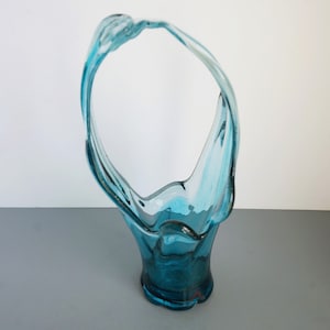 Mid Century Hand Blown Art Glass Basket/Hand Swung Glass Basket/Blue With Red/Spilt Handle/Stretch Glass/MCM /Vintage Blown Glass Basket