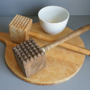 Vintage Wooden Meat Mallets (Set of 2) - Primitive Farmhouse Kitchen Decor