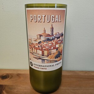 Cashmere & Spiced Plum - International Press Wine Candle - 18 oz Soy