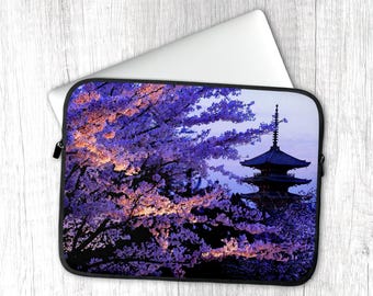 Funda para portátil con diseño de flor de cerezo, funda de anime para MacBook Pagoda de Kioto, funda japonesa para MacBook de 13, 14, 15 y 16 pulgadas, regalo para fanáticos de Japón y amantes del anime.