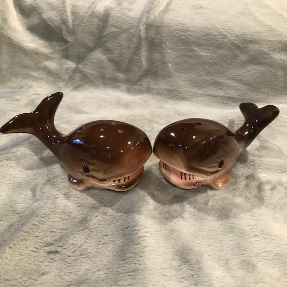 Home & Living Vintage Whale Salt and Pepper Shakers Salt & Pepper Shakers Kitchen & Dining etna