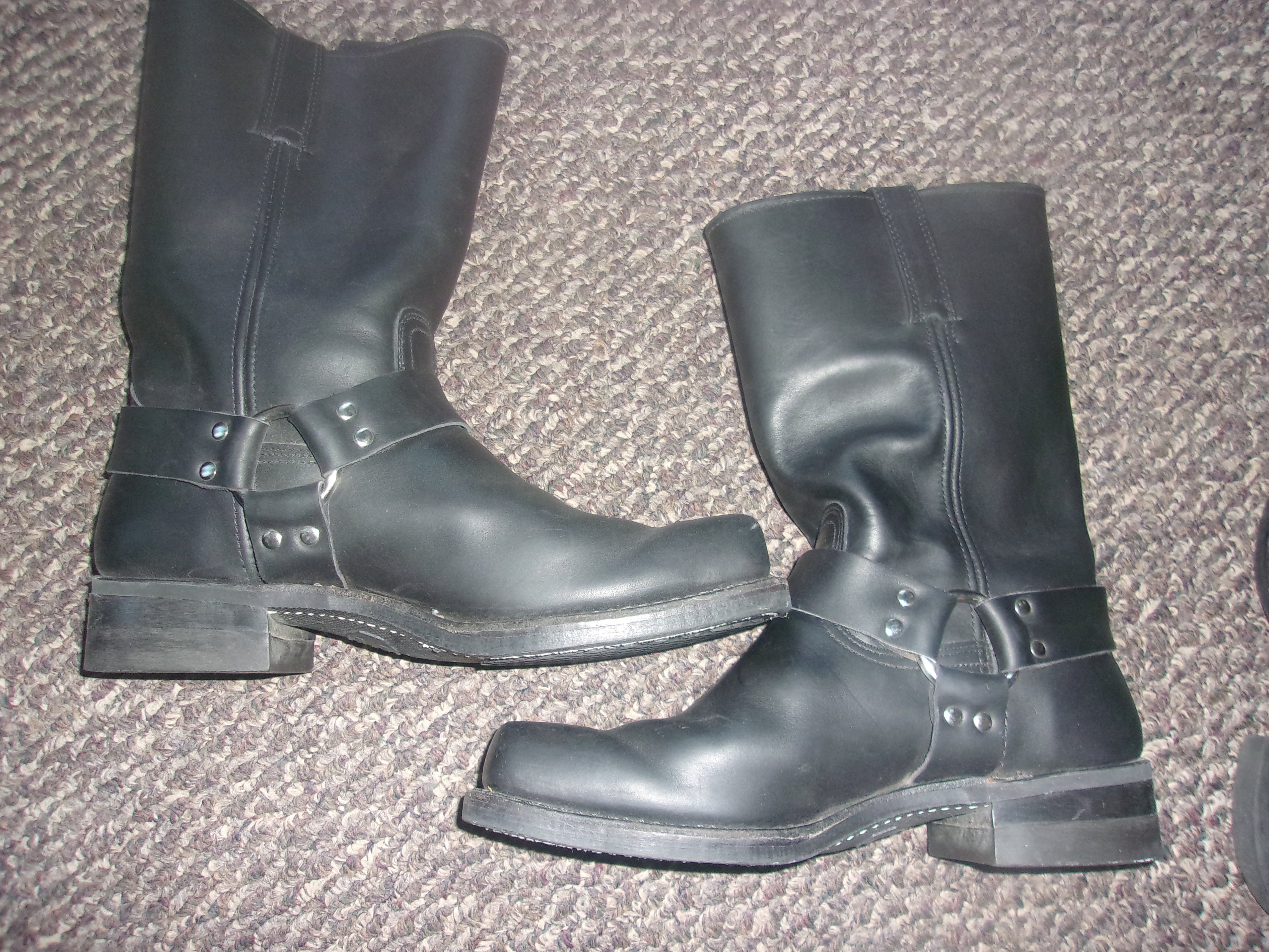 Frye Vintage Black Label Engineer Harness Motorcycle Leather Mens Moto Boots 8.5 Vintage Frye Harness Boots LEATHER SOLES and HEELS  main image 4