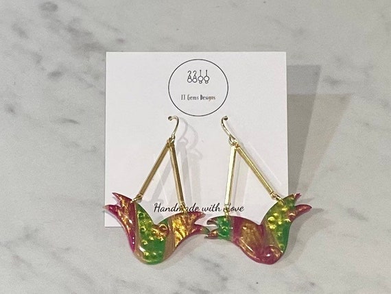 Iridescent Marble Scallop | Polymer Clay Earrings | Handmade| Lightweight | Hypoallergenic | Statement Earrings | Modern Jewelry