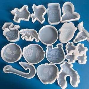 Car Freshie Molds Silicone Epoxy Resin Molds round cow bear Molds For Aroma Beads - Candle Molds Soap Mold