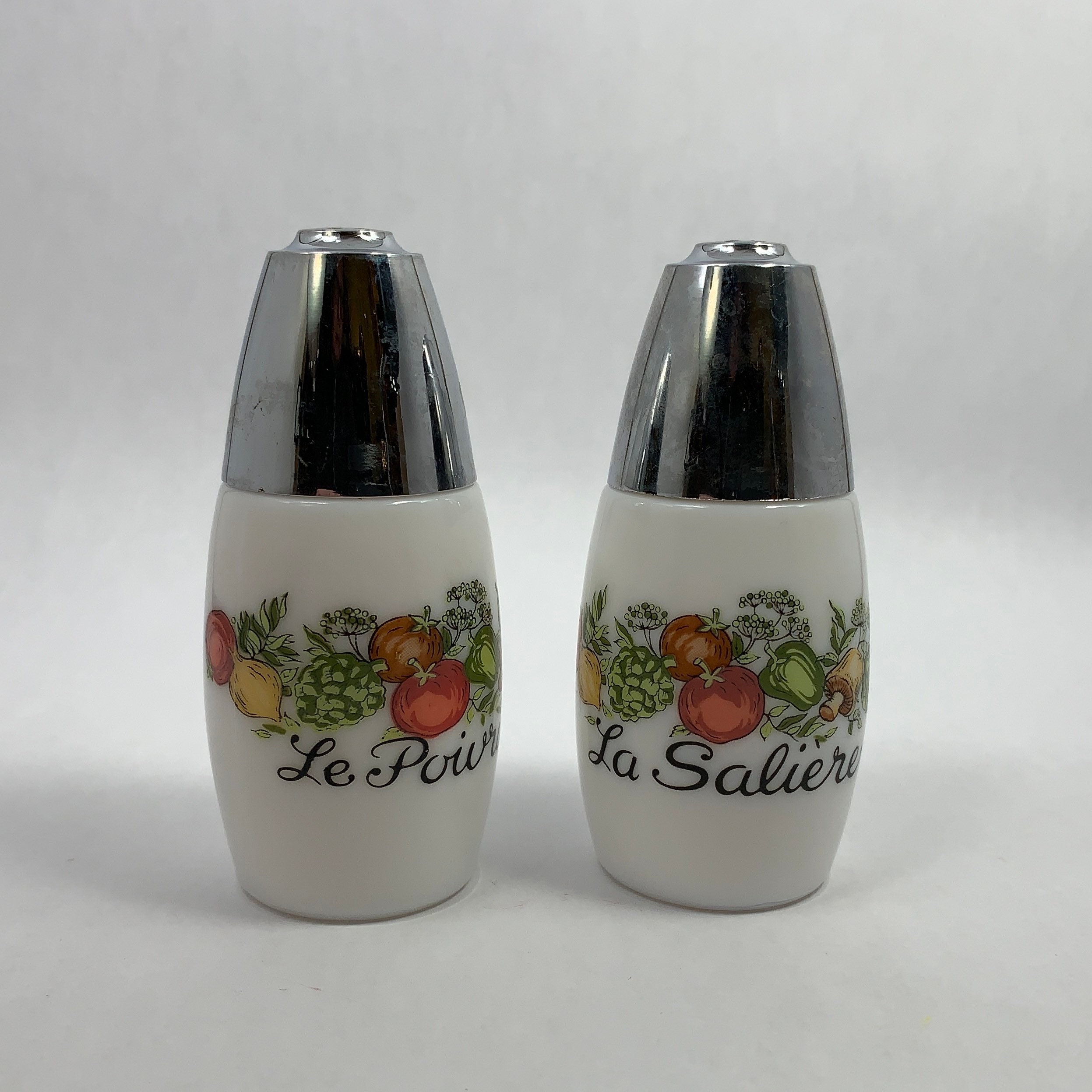 Gemco Salt & Pepper Shaker La Saliere Le Poivrier Milk Glass Spice of Life  #2203