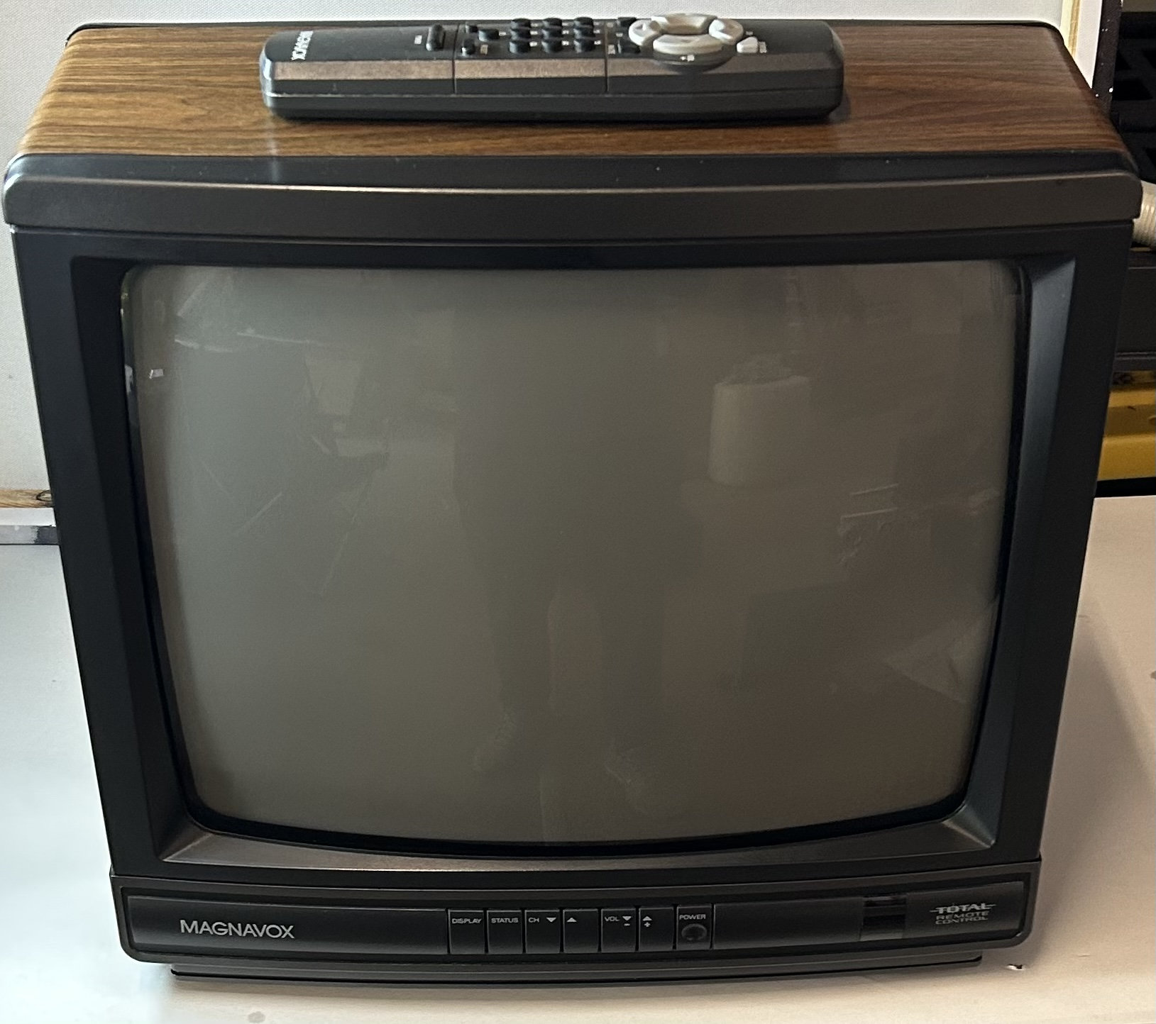 Magnavox Retro Gaming TV 13 www.np.gov.lk