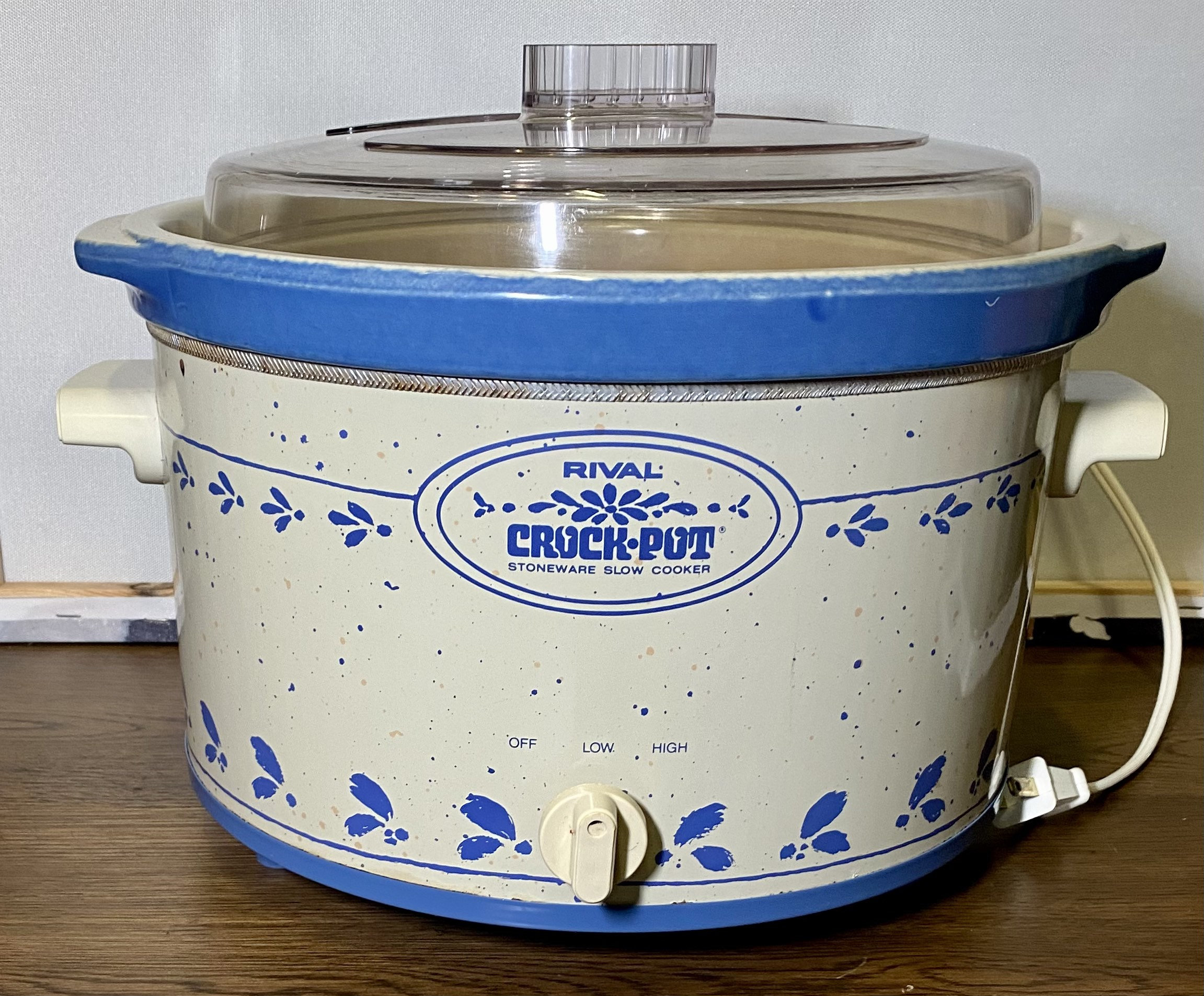 Rival 3656 Slow Cooker Crock Pot Blue Floral Stoneware 6 Quart