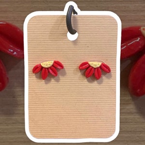 Red Daisy Half Billy Strings Earring Studs