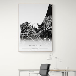 Einzigartiges und besonderes Design von Haifa-Karten, mit kreisförmiger Herzform oder quadratischer Struktur.