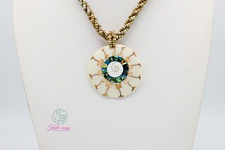 Collana Con Ciondolo Bucaneve In Conchiglia Paua/Abalone E Madreperla - Placcata Rodio, Catena 45,7 Cm - Gioiello Artigianale