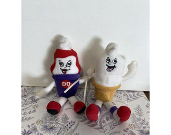 Lot Of 2 Dairy Queen 1999 Vanilla Ice Cream Cone Plush 8" DQ