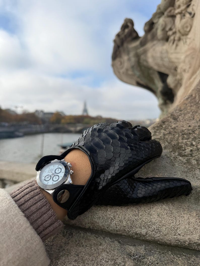 Luxury Python Leather Driving Gloves: Designer Style image 2