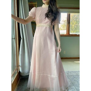 red velvet dress holiday Red velvet dress (collar not included) 12-13 years