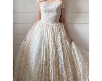 Vintage 1950s Tulle Filled Cupcake Style Wedding Dress Ivory Lace Lined Gorgeous Grace Kelly Style Bride