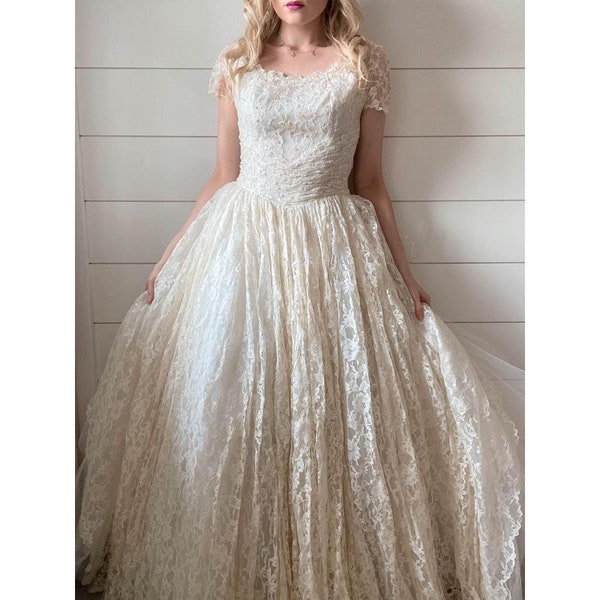 Vintage 1950s Tulle Filled Cupcake Style Wedding Dress Ivory Lace Lined Gorgeous Grace Kelly Style Bride