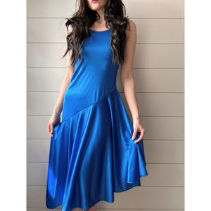 Robes de nuit asymétriques vintage pour femmes Joie de Vie Intimates bleues à bretelles