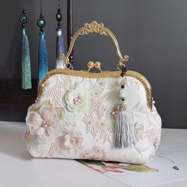 Fashion Embroidery Wedding Vintage clutches Evening bag Floral Bridal Purse Bridal Bag Clutch Wedding Bridal Gift Wedding Dress bag