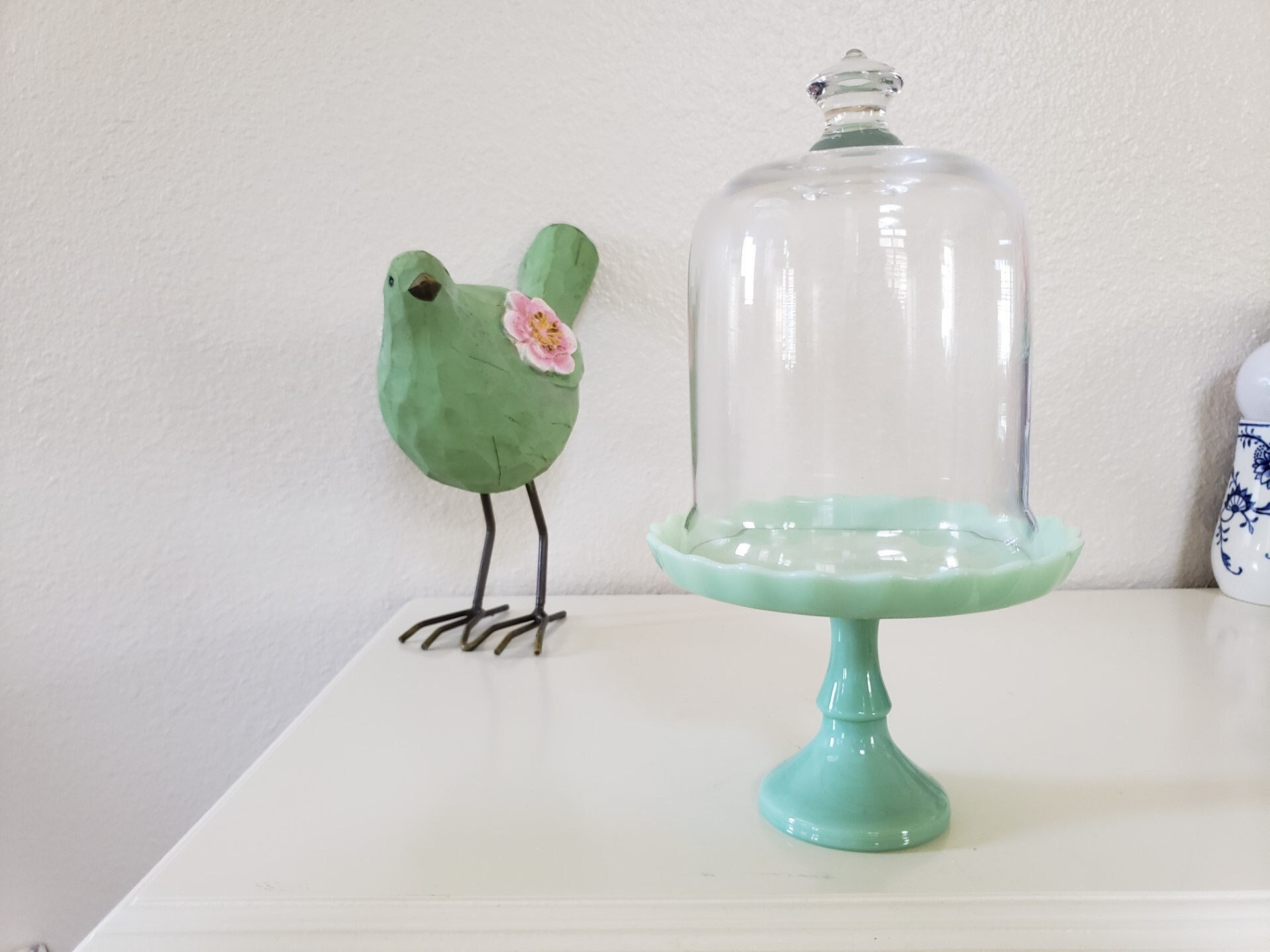 Pioneer woman pedestal cake plate & 2025 glass lid jadeite color 10 inch