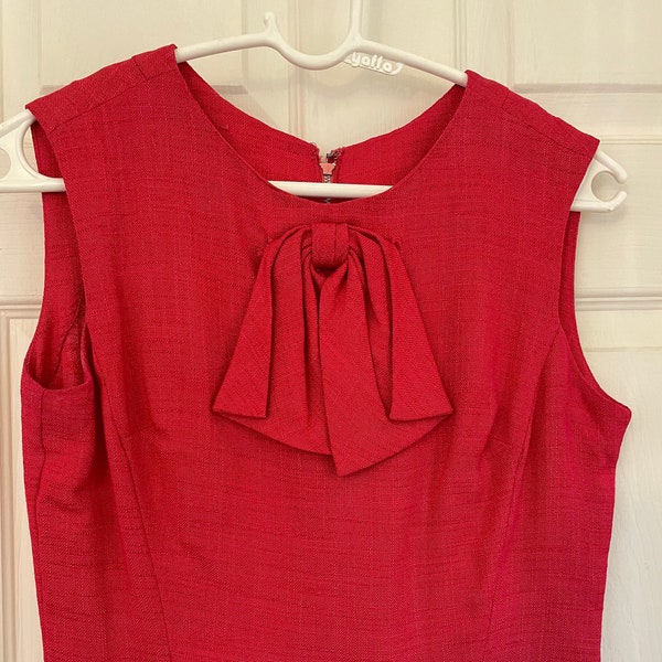 Vintage 50s 60s Hot Pink Top With Bow Sleeveless Tank Top