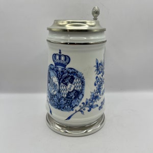 Vintage porcelain beer stein with pewter lid (0,7 l). Germany. 2314
