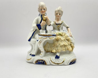 Vintage porcelain figurine. Germany. 1577
