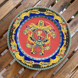 Vintage vägghängd porslinstallrik VERSACE Rosenthal Le Roi Soleil. Tyskland. 3489 bild 2
