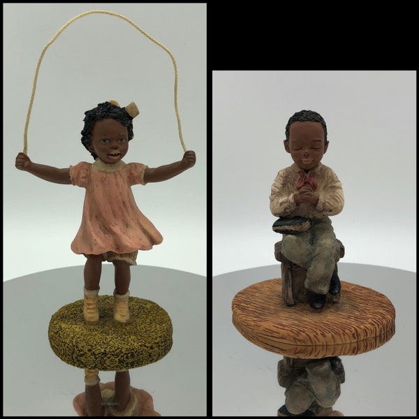 Figurines M. Holcombe Enesco, série Jeux d'enfance vintage 1991 - Suzi et Nate